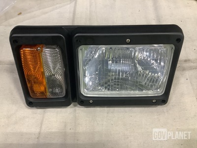 (41) BAE Systems R0054665 LHD RH HeadLights