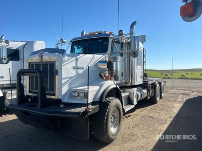 2007 Kenworth C500B 6x4 Sleeper Winch Truck