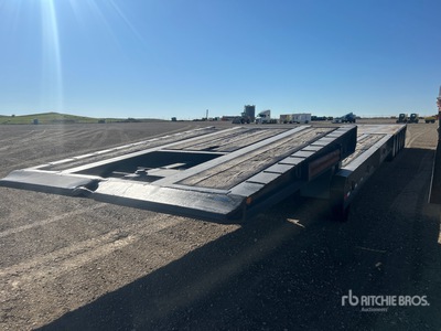 2008 Nuttall 570FN 44 ft 5 Lowboy Remolque Petrolero