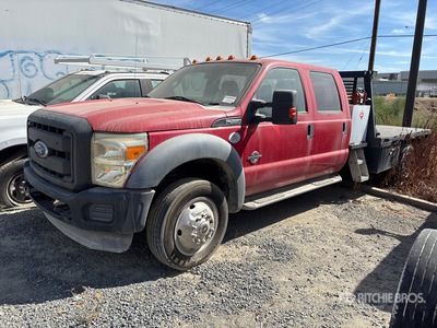 2011 Ford F-550 4x4 Crew Cab Flatbed Truck
