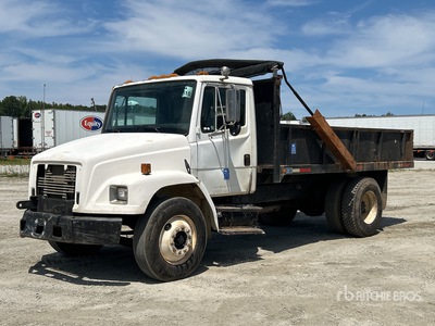 2001 Freightliner FL70 4x2 Kiepwagen met open laadbak