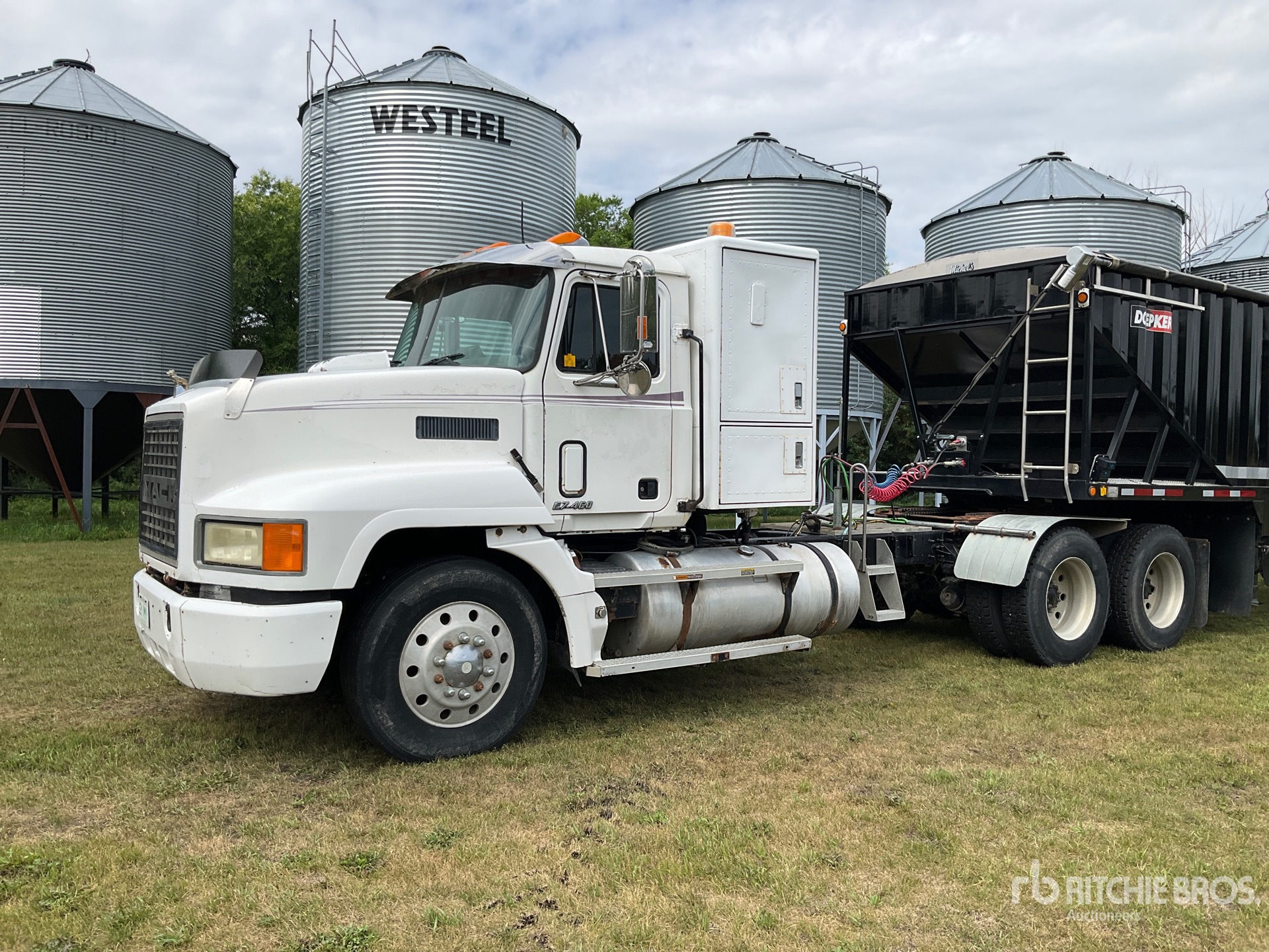 1999 Mack CH613 6x4 T/A Day Cab Truck Tractor