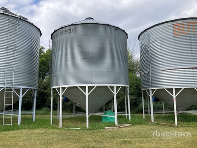 Westeel-Rosco +/- 3500 bu Grain Hopper Bottom