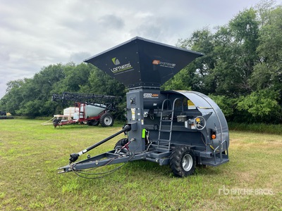 2022 Loftness 10 ft Ensacadora de grano