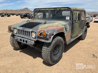 2007 AM General M1097R1 HMMWV 4 Door Soft Top w/Truck Body