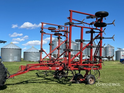 Case IH 5600CHPL 35 ft