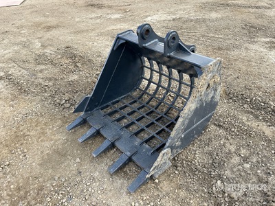 33 in Skeleton Excavator Bucket - Fits Cat 307