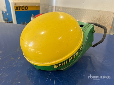 John Deere StarFire 3000 GNSS Receiver