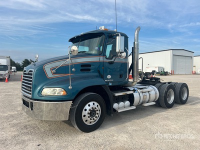 2013 Mack CXU613 6x4 3-Achs Sattelzugmaschine