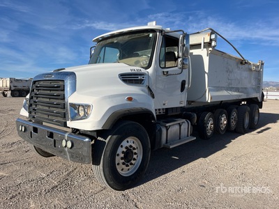 2014 Freightliner 114SD 12x4 6-Achs Kipper-Lkw