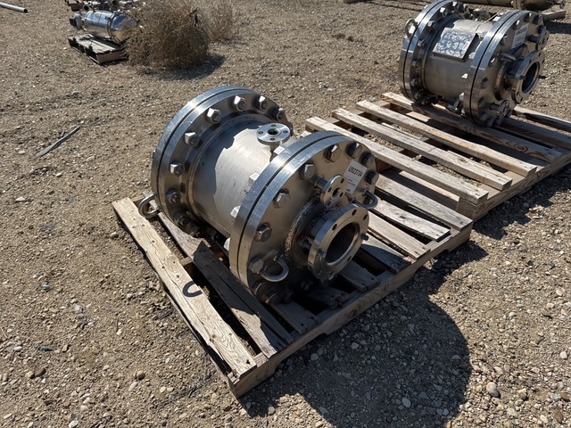 2008 Berlie - Falco Stainless Steel 19 Gallons Water Tank