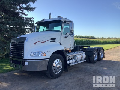 2010 Mack CXU613 6x4 Tracteur Routier