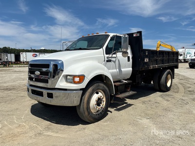 2007 Ford F-750 4x2 Camion à benne essieu simple