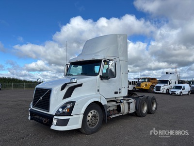2013 Volvo VNL 6x4 T/A Day Cab Truck Tractor