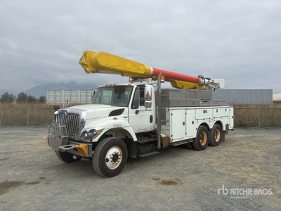 Altec AM855 55 ft on 2008 International 7500 6x4 شاحنة دلو