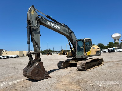 2013 Volvo EC220DL Excavadora de Cadenas