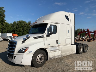 2021 Freightliner Cascadia 6x4 T/A Sleeper Truck Tractor
