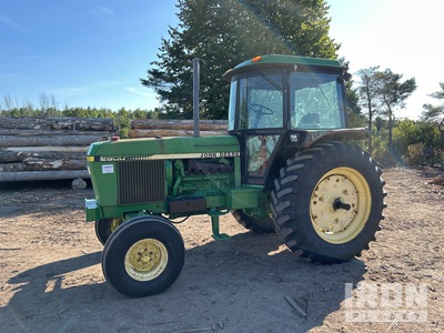 1984 John Deere 2950 2WD Tractor Agrícola