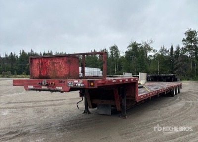 1997 Manac 53 ft Tri/A 53 ft - 70 ft Extendable Step Deck Trailer