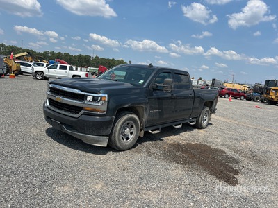 2018 Chevrolet Silverado 1500 4x4 Crew Cab بيك اب