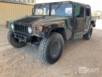 2007 AM General M1097R1 HMMWV 4 Door Soft Top w/Truck Body