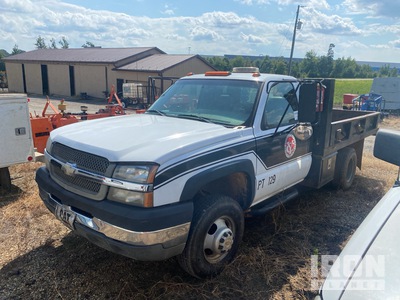 2004 Chevrolet Silverado 2500 4x2 Camión Caja Abierta