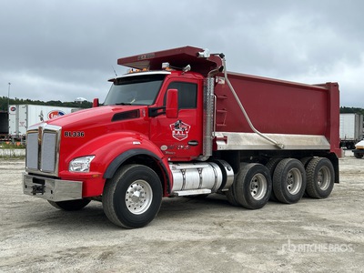2018 Kenworth T880 Wide Hood 8x4 Tri/A Dump Truck