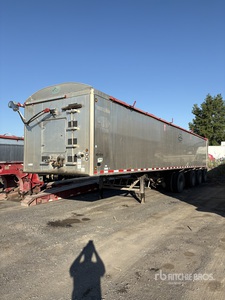 2015 Trout River SF-47 Quad/A Live Bottom Trailer