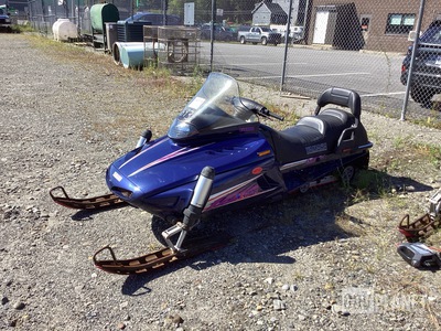 Yamaha VMAX 600 Snowmobile