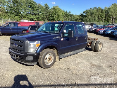 2013 Ford F-350 Super Duty XL Cab and Chassis