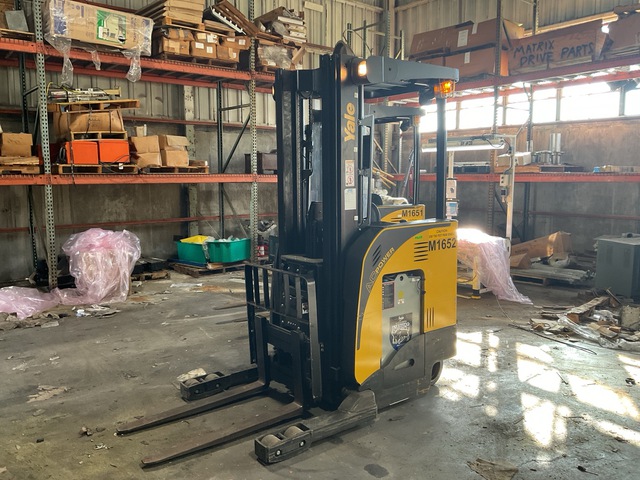 2019 Yale NR035 3500 lb Electric Forklift 2019 Yale NR035 3500 lb Electric Forklift