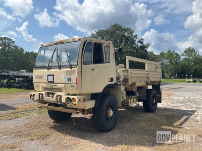 2005 Stewart & Stevenson M1078A1 LMTV 4x4 Cargo Truck