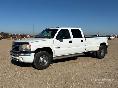 2003 GMC Sierra 3500 SLT 4x4 Crew Cab بيك اب