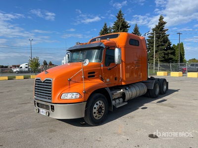 2014 Mack CXU613 Pinnacle 6x4 T/A Sleeper Truck Tractor