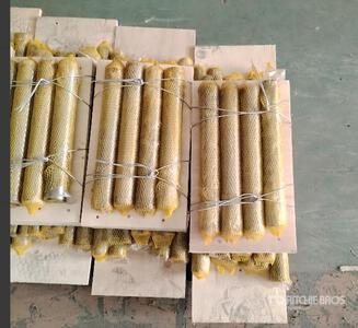 2025 Landhonor UBP-25-45 Universal Bucket Pins Pièces divers (Unused)