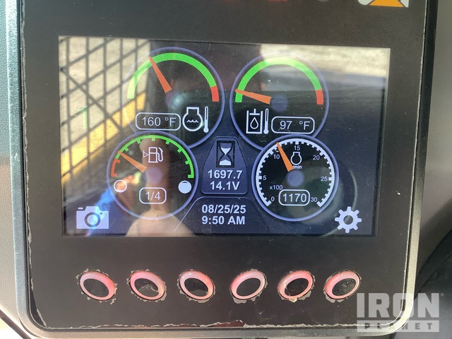 MINI CARGADOR SOBRE RUEDAS 2019 CATERPILLAR 246D