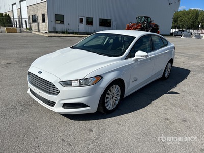 2016 Ford Fusion Hybrid سيارة