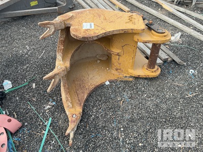24 in Q/C Excavator Bucket