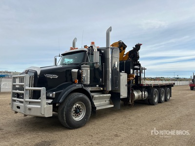 2007 Effer 340.11/6S 26235 lb Knuckle Boom on 2014 Kenworth 8x6 Sleeper Boom Truck