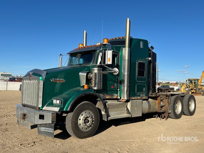 2014 Kenworth T800 6x4 Ciągnik siodłowy T/A z kabiną sypialną