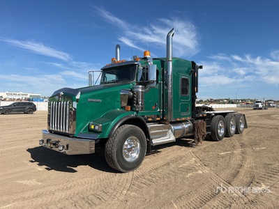 2020 Kenworth T800 8x6 Sleeper Winch Truck