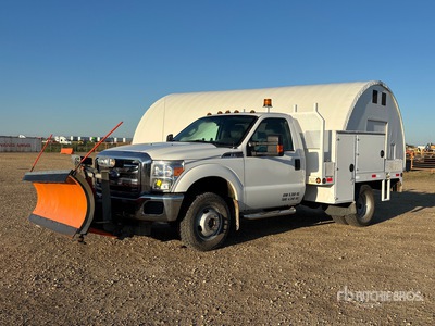 2015 Ford F-350 XLT 4x4 Camion chasse-neige