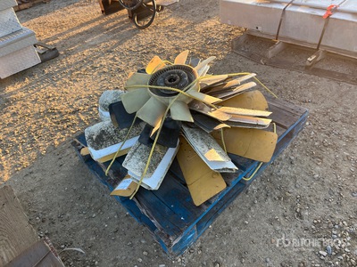 Quantity of Fans and Hubs Divers - Pièces détachées pour camions