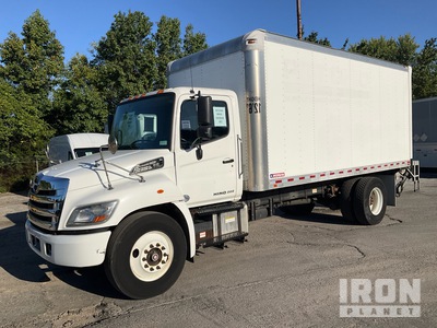 2019 Hino 338 4x2 Van Truck