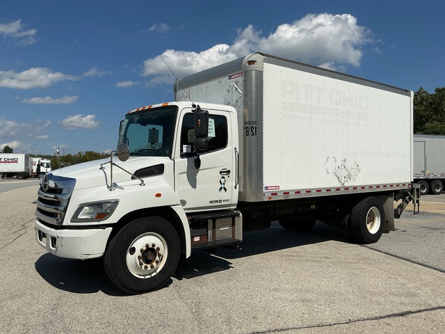 2019 Hino 338 4x2 Van Truck