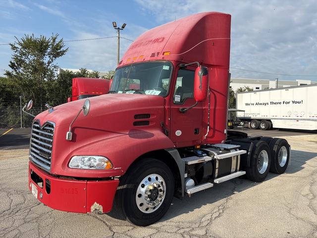 2014 Mack CXU613 6x4 T/A Day Cab Truck Tractor
