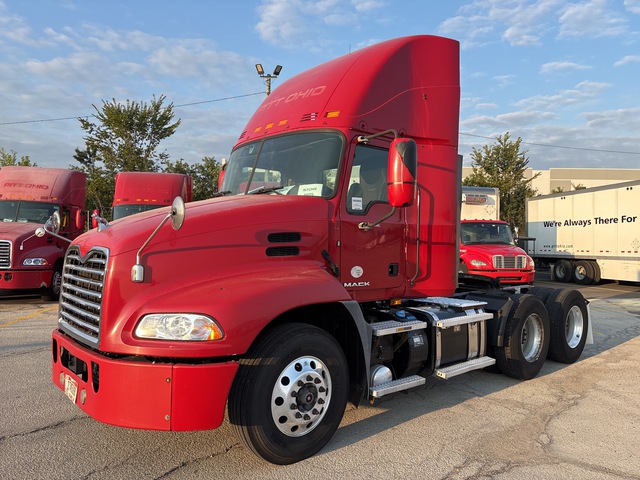 2015 Mack CXU613 6x4 T/A Day Cab Truck Tractor