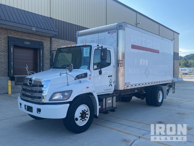2019 Hino 338 4x2 Van Truck