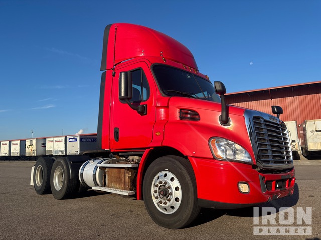 CAMIóN 2016 FREIGHTLINER