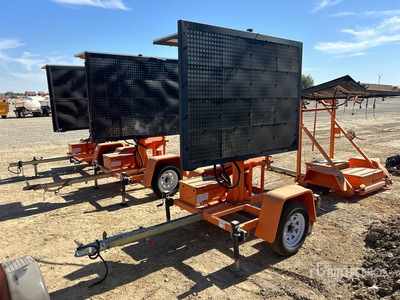 2016 ADDCO DH350-FM Solar Informationstafel
